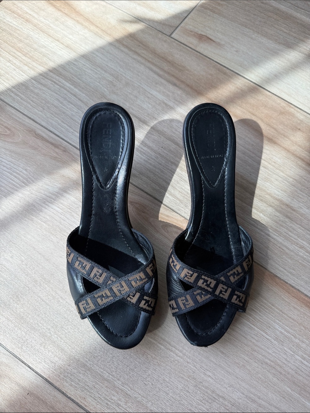 Fendi Authentic Vintage Zucca 90s Y2K Leather Mule Crossover Straps Wooden Heel